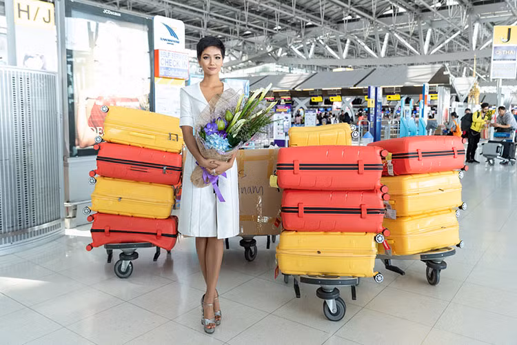 H’hen Nie danh 600 trieu dong lam tu thien