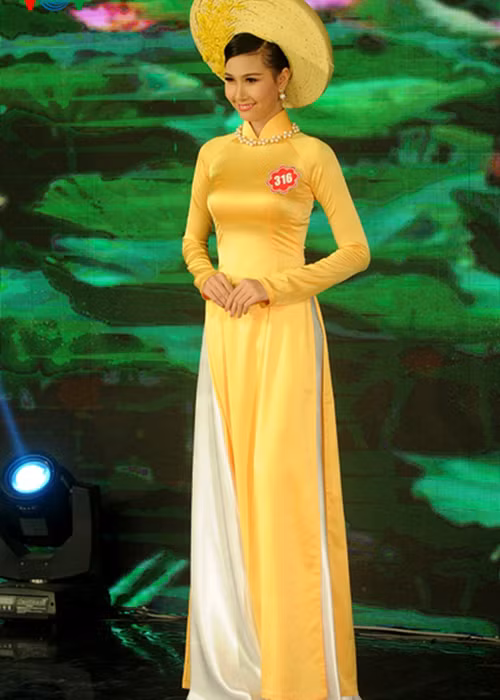 Vẻ đẹp của Nguyễn Thị Hà Hoa hậu Việt Nam 2014 được nhận xét hiền dịu. Ảnh: VOV