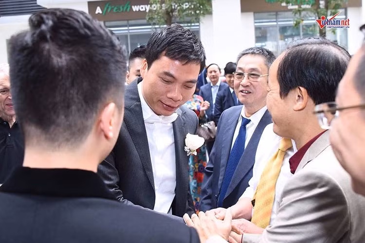 Doanh nhân Thành Phương hơn Thanh Tú đến 16 tuổi. Anh hiện là CEO một doanh nghiệp lớn ở Hà Nội. Ảnh: Vietnamnet