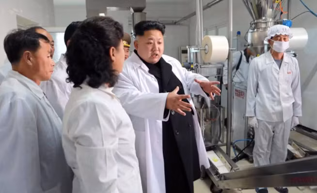 Anh “doc” ve nha lanh dao Trieu Tien Kim Jong-un (3)