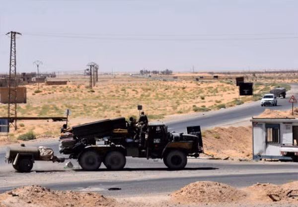 Giao tranh ác liệt giữa quân đội Syria và phiến quân IS đã diễn ra tại thị trấn Jafra hôm 12/9. Ảnh: FNA.
