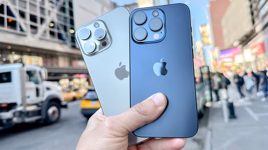 Một số người dùng cho biết, vấn đề này xuất hiện sau khi Apple cập nhật phiên bản iOS 17.0.3 để khắc phục vấn đề nóng máy. Các lỗi khác cũng đã được phát hiện và khắc phục trong các bản cập nhật trước đó của iOS 17.