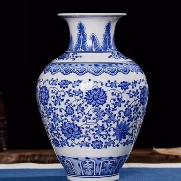 Việc phát hiện " kho báu" khủng này đã thu hút sự quan tâm của các chuyên gia và bảo tàng địa phương.