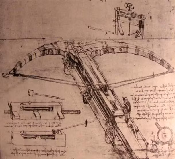 6. Nỏ khổng lồ: Leonardo da Vinci thiết kế chiếc nỏ khổng lồ có kích thước lớn hơn 25 mét, có thể bắn mũi tên khổng lồ hoặc đá tảng vào lớp tường phòng thủ của kẻ thù.
