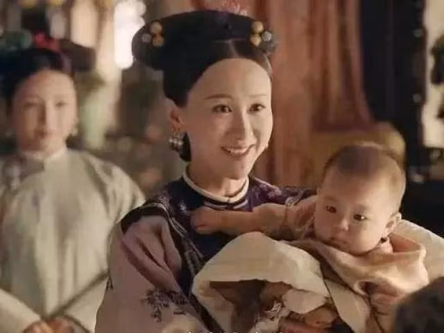 Vì vậy, việc sinh con và đảm bảo thừa kế trong hậu cung thời xưa Trung Quốc là một nhiệm vụ khó khăn và đầy khó khăn, nhiều phi tần đã phải đối mặt với những hạn chế và áp lực trong cuộc sống của họ.