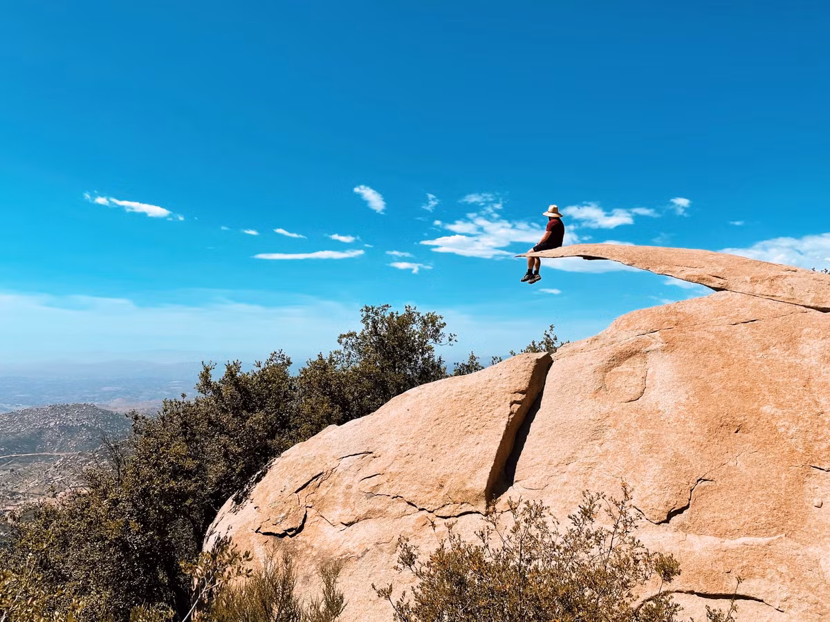 Tảng đá Potato Chip Rock cũng nổi tiếng vì là nơi có tỷ lệ cầu hôn thành công 100%.