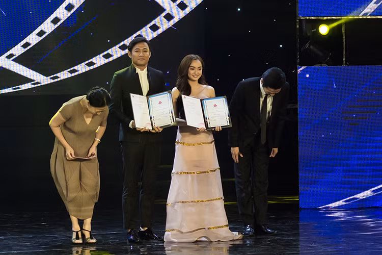 Kaity Nguyễn đã vượt qua hàng loạt các tên tuổi nữ diễn viên nổi tiếng như Ninh Dương Lan Ngọc, Miu Lê, Minh Hằng…
