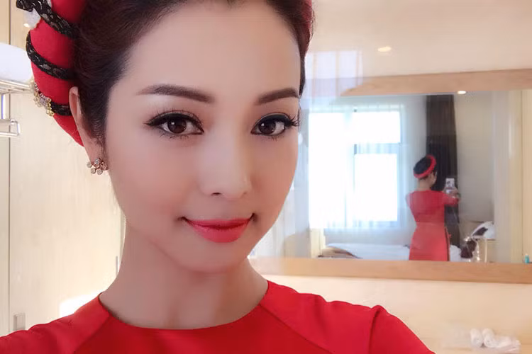Jennifer Phạm hồi hộp khi làm MC trong đêm tiệc chiêu đãi chào mừng sự kiện APEC.