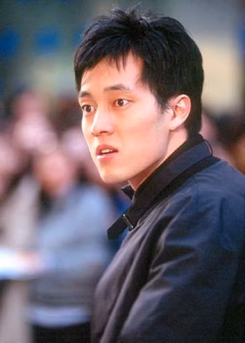 Park Chul Woong của “Giày thủy tinh” mang lại thành công cho So Ji Sub nhưng cũng là vai diễn khiến anh gặp bế tắc trong sự nghiệp bởi sự kỳ vọng của khán giả. Ảnh: Pinterest