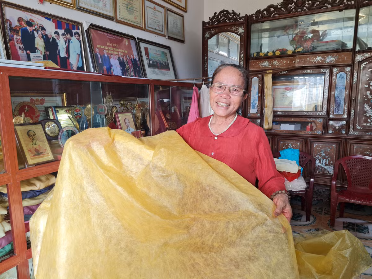 Nghe nhan Phan Thi Thuan: Luyen nhung “vi than” cuu nghe truyen thong