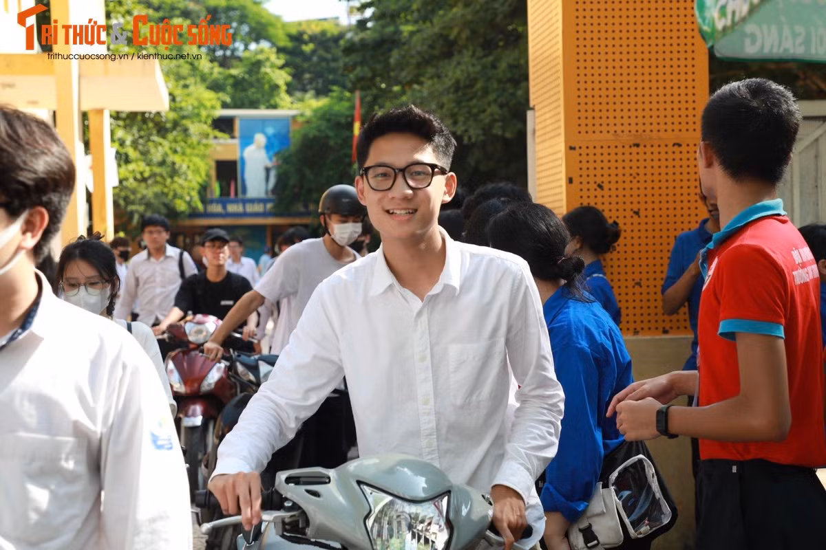 Them truong dai hoc cong bo diem chuan, nhieu nganh tang cao