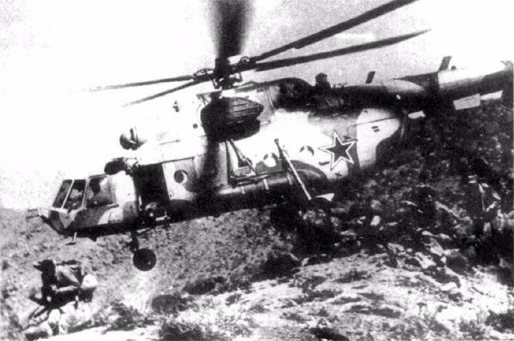 Theo nguồn tin được Sputnik trích dẫn lại của hãng thông tấn RT, hiện nay ở Afghanistan có rất nhiều người từng là người Liên Xô, phục vụ trong lực lượng Hồng quân chiến đấu tại đây trong cuộc chiến tranh Liên Xô - Afghanistan hồi những năm 80 của thế kỷ trước.