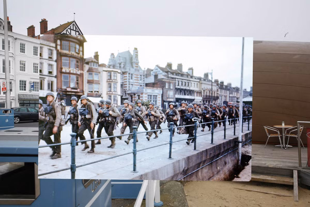 Weymouth, Anh - nơi Lục quân Mỹ chuẩn bị lên tàu há mồm để di chuyển một mạch hơn 50 hải lý đổ bộ lên bãi biển Pháp. Chính vì quãng đường đi quá xa nên phía Lục quân Mỹ khi lên bờ phần lớn đều trong tình trạng say sóng nặng, không đủ tỉnh táo để chiến đấu. Nguồn ảnh: BI.