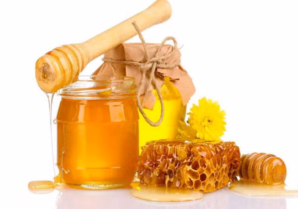 Bạn hãy lập một danh sách nhỏ những “người bạn đồng hành” thân thiện và phù hợp cho gia đình. Như là sô cô la đen không đường, mứt hoa quả, mật ông, bột trái cây, xi rô trái cây hay trái cây khô...
