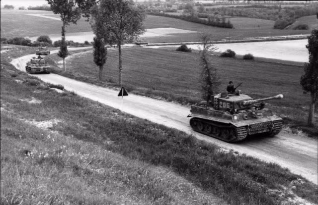 Đại đội Wittmann với 3 xe tăng Tiger 1, ngày 7/6/1944. Nguồn ảnh: WHS
