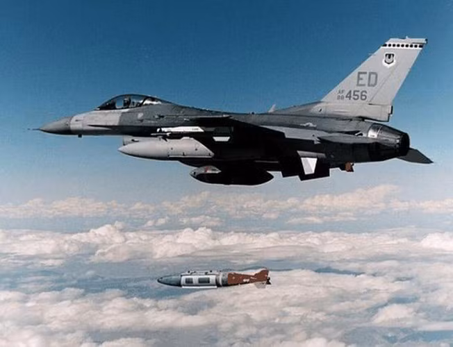 Cụ thể, truyền thông Syria dẫn lời các quan chức quân sự cấp cao tại Damascus cảnh báo rằng nếu các hành động leo thang của Thổ Nhĩ Kỳ vẫn tiếp diễn thì họ sẽ đưa ra câu trả lời thích đáng.