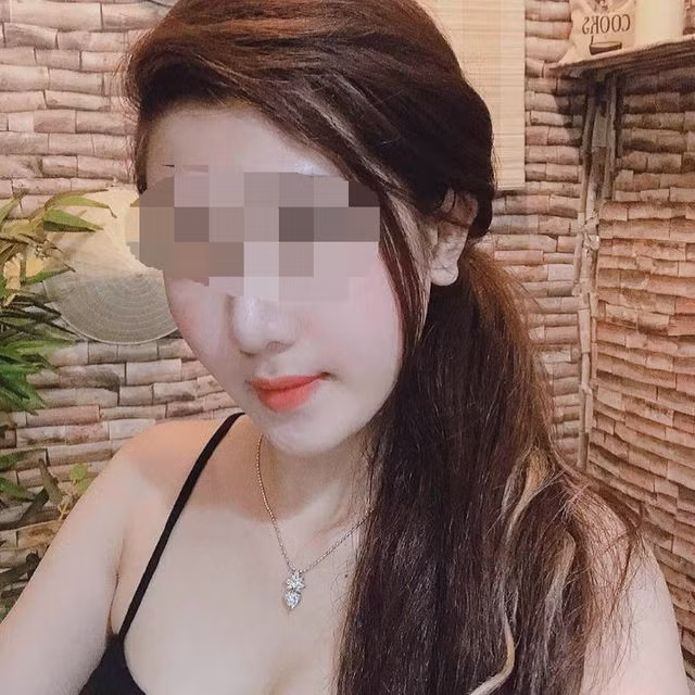 Châu làm nghề tài xế. Hai năm trước, Châu có quan hệ tình cảm với Trần Thị Gia M. (18 tuổi). Cô gái ngụ cùng huyện với Châu, làm nghề uốn tốc ở TP Biên Hòa (tỉnh Đồng Nai).