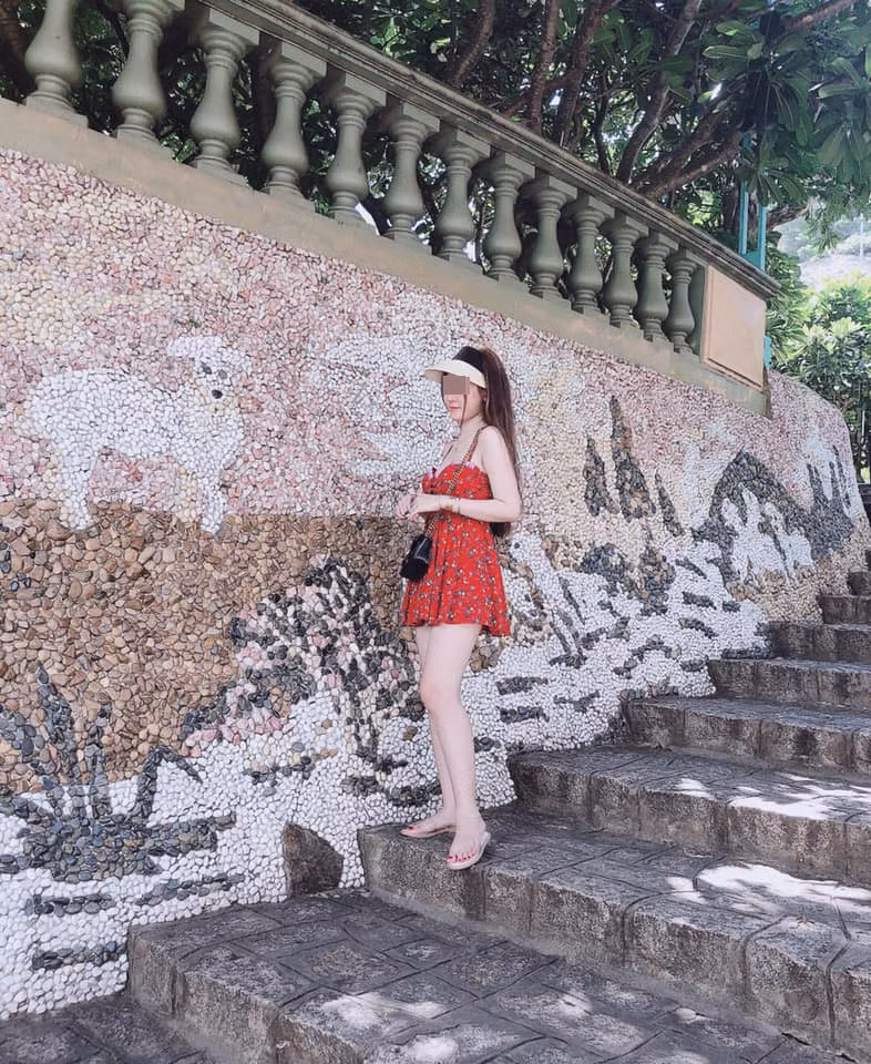 Dòng trạng thái này, nhận được hàng trăm bình luận, chia sẻ của người quen, thân với cô gái 19 tuổi.