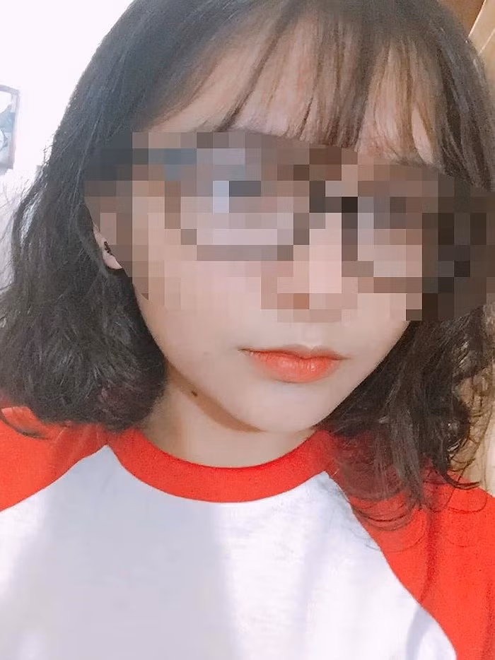 Đến tận cuối ngày, không thấy con gái đâu, liên lạc không được gia đình mới tá hỏa đi tìm. Người bạn cùng xóm học với Linh cho biết, sáng cùng ngày, Linh có nhờ chở ra QL 1A để đón xe vào TP Vinh. Gia đình lập tức tìm kiếm tin tức của Linh ở huyện Quỳ Hợp và TP Vinh nhưng không thấy. . Tuy nhiên, đến ngày 28/6 Linh đã được tìm thấy ở một nhà người thân tại TP HCM.
