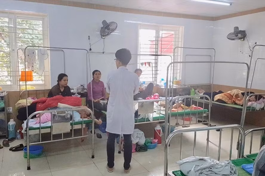 Hải Phòng: 31 trẻ em phản ứng, co giật sau tiêm vắc xin Combe Five Hai Phong: 31 tre em phan ung, co giat sau tiem vac xin Combe Five