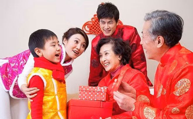 Bố vợ chi tiền tỷ mừng tuổi cả căn hộ chung cư cao cấp Bo vo chi tien ty mung tuoi ca can ho chung cu cao cap