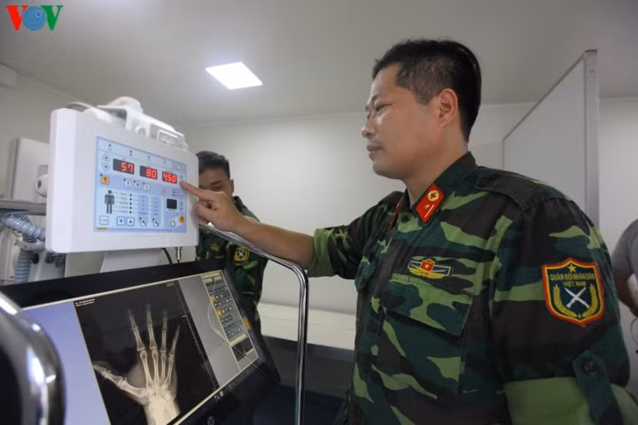 Với các thiết bị tân tiến hàng đầu, chỉ sau vài giây kết quả đã được hiển thị trên màn hình.