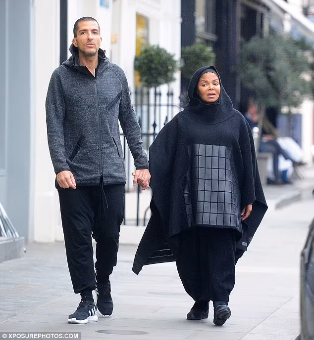 Janet Jackson ly hon chong ty phu sau vai thang sinh con-Hinh-2