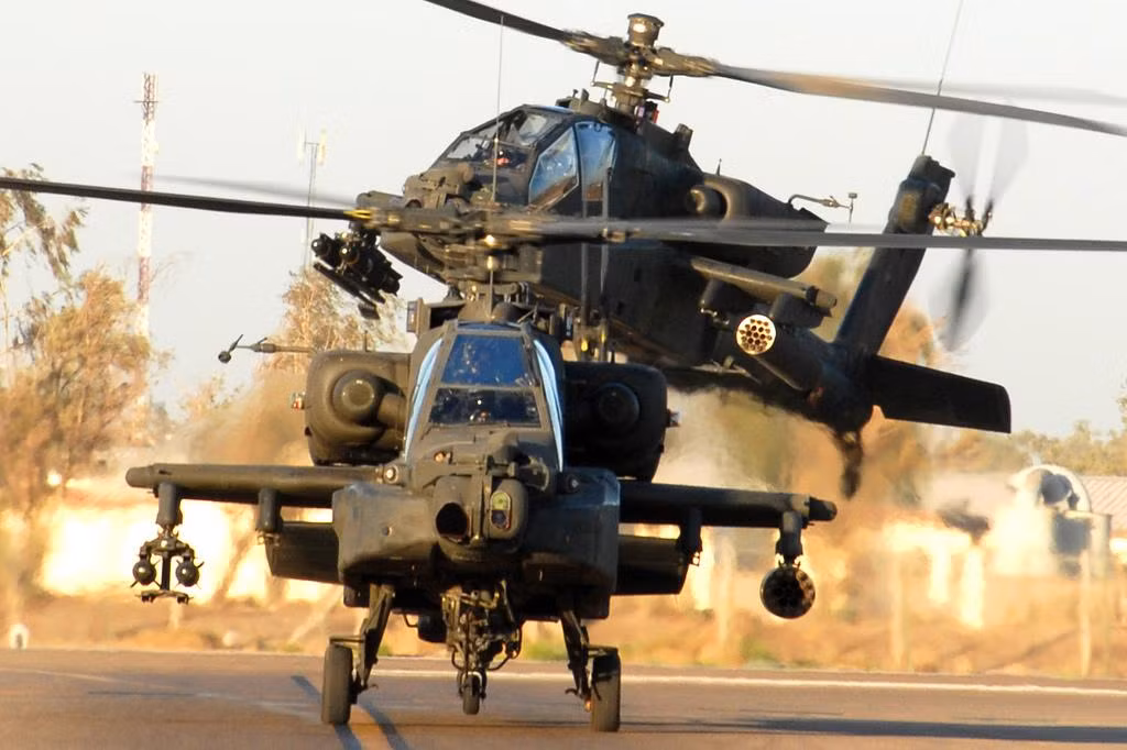 Hàn Quốc đã đặt mua tổng cộng 36 chiếc trực thăng AH-64E từ phía Mỹ. Lô trực thăng bị lỗi lần này bao gồm 6 chiếc, được dự tính sẽ bay thử nghiệm trong thời gian từ nay tới tháng 11, tuy nhiên có vẻ như nó thậm chí còn không qua được bài thử nghiệm đầu tiên. Nguồn ảnh: Eldorado.