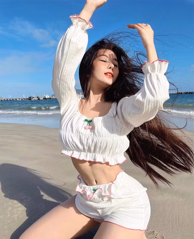 Nguoi yeu Doan Van Hau mang tieng cat xuong suon vi eo “co chai”-Hinh-2