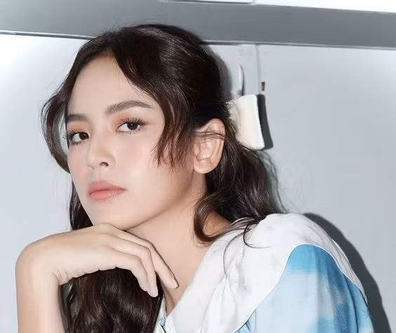 Chị gái không chịu về quê lấy chồng, tôi hoảng hốt lúc ra thăm Chi gai khong chiu ve que lay chong, toi hoang hot luc ra tham