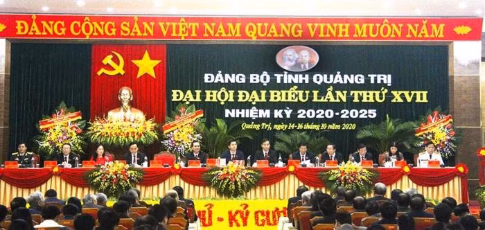Ong Le Quang Tung tai dac cu Bi thu Tinh uy Quang Tri-Hinh-2