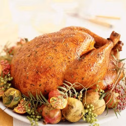 Ceia de Natal (Brazil). Đây là món ăn dịp Noel của người Brazil. Hương vị của món gà tây rất đặc biệt khi thịt gà kết hợp cùng nước sốt marinade làm từ rượu champagne.