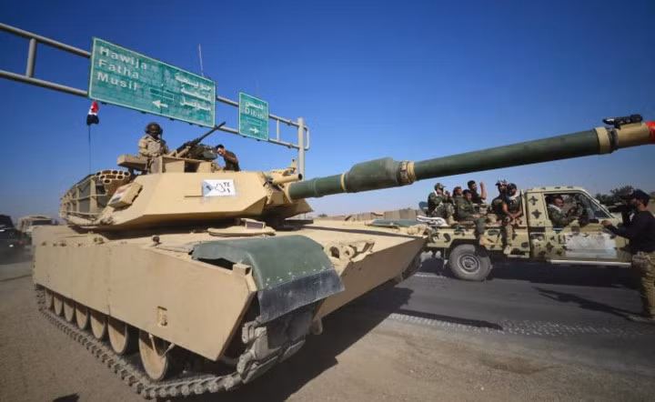Xe tăng quân đội Iraq đã xuất hiện trên đường phố Kirkuk.