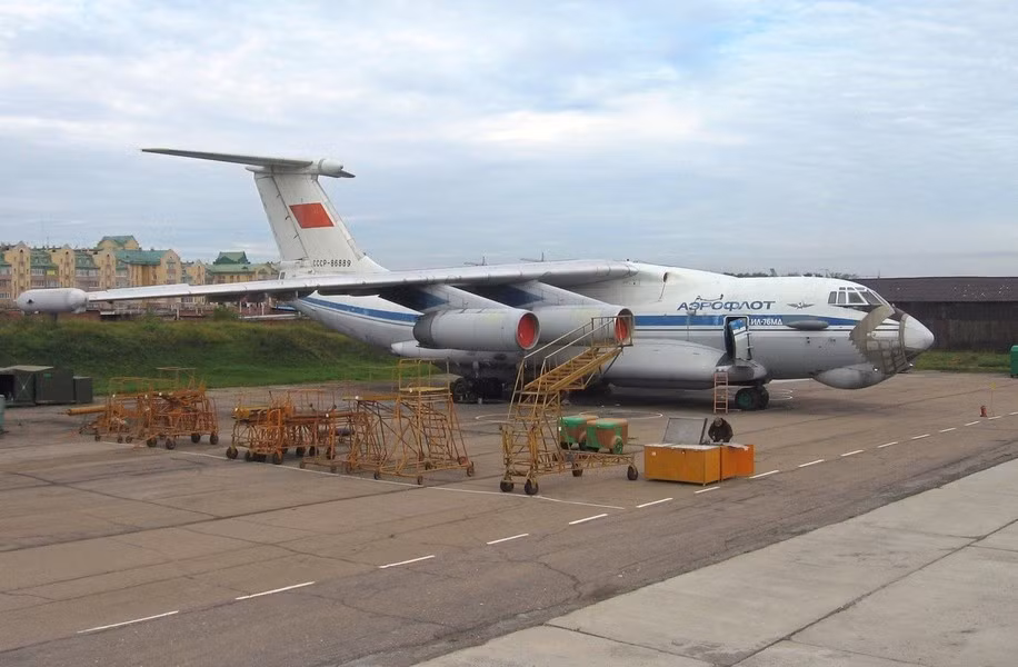 Nói cách khác, Il-76PP hóa ra là một chiếc máy bay khổng lồ, tuy vậy lại không thể phát triển hoàn thiện, không thể hoàn thành nhiệm vụ chính mà nó được thiết kế để đảm nhiệm.