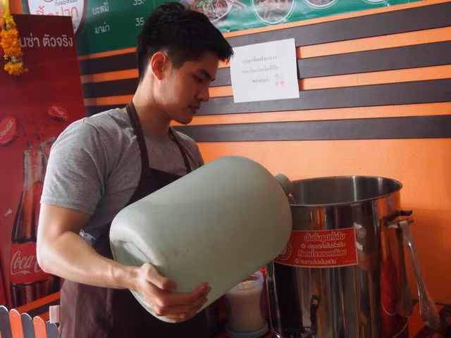 Tiết lộ với một số trang tin địa phương, Pound nói anh cảm thấy rất bất ngờ, ngạc nhiên khi hình ảnh của mình lại được nhiều người quan tâm đến vậy. Tuy nhiên Pound khẳng định anh không tự hào về sự nổi tiếng này và chỉ mong mình có một cuộc sống tốt, ổn định và kiếm tiền đều đặn.