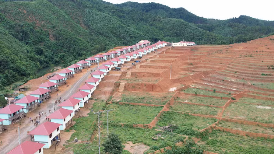 Xay 56 ngoi nha tang dan, Tap doan Son Hai lam an sao?