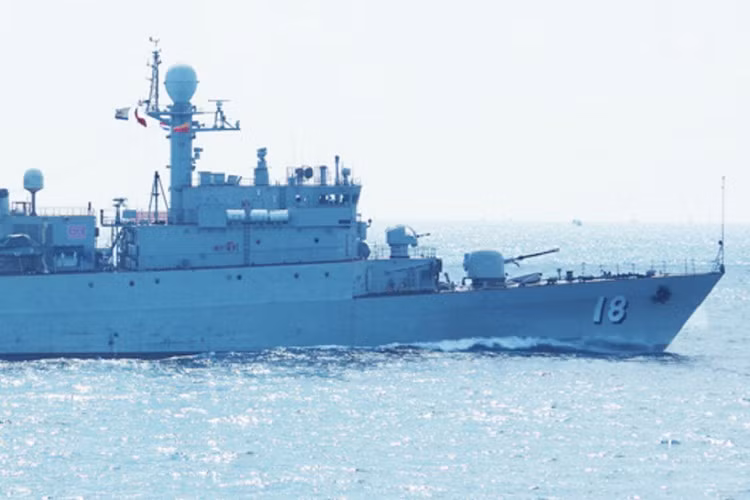 Hiện tại thiết bị SATCOM nội địa đã được Hải quân Việt Nam tích hợp lên hầu hết các tàu chiến mặt nước của mình, từ Gepard 3.9, Molniya 1241.8, Molniya 1241.RE... cho tới cả các lớp tàu tuần tra của Cảnh sát biển và Kiểm ngư.