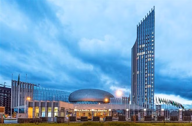 Theo Cổng thông tin điện tử Chính phủ, thủ đô của Ethiopia là Addis Ababa, thành phố lớn nhất của nước này. Đây cũng là thủ đô cao nhất ở châu Phi với 2.355 m so với mực nước biển.