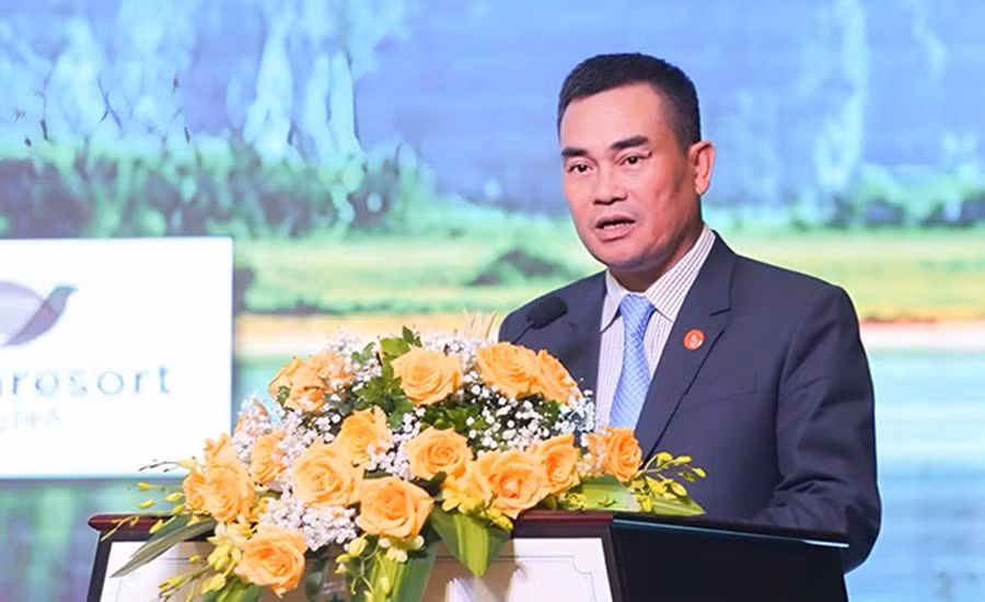Nhiều lãnh đạo chủ chốt ở Hà Tĩnh, Quảng Bình xin nghỉ hưu - Hình 2 Nhieu lanh dao chu chot o Ha Tinh, Quang Binh xin nghi huu-Hinh-2