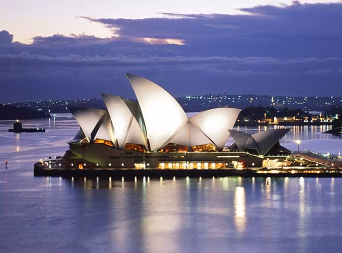 Truoc khi thanh bieu tuong van hoa, nha hat Sydney gay tranh cai the nao?