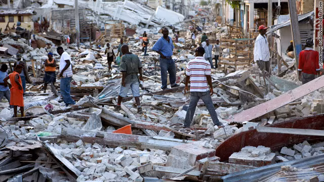 Ước tính, số người thiệt mạng trong trận động đất này ở Haiti lên đến hơn 220.000 người.