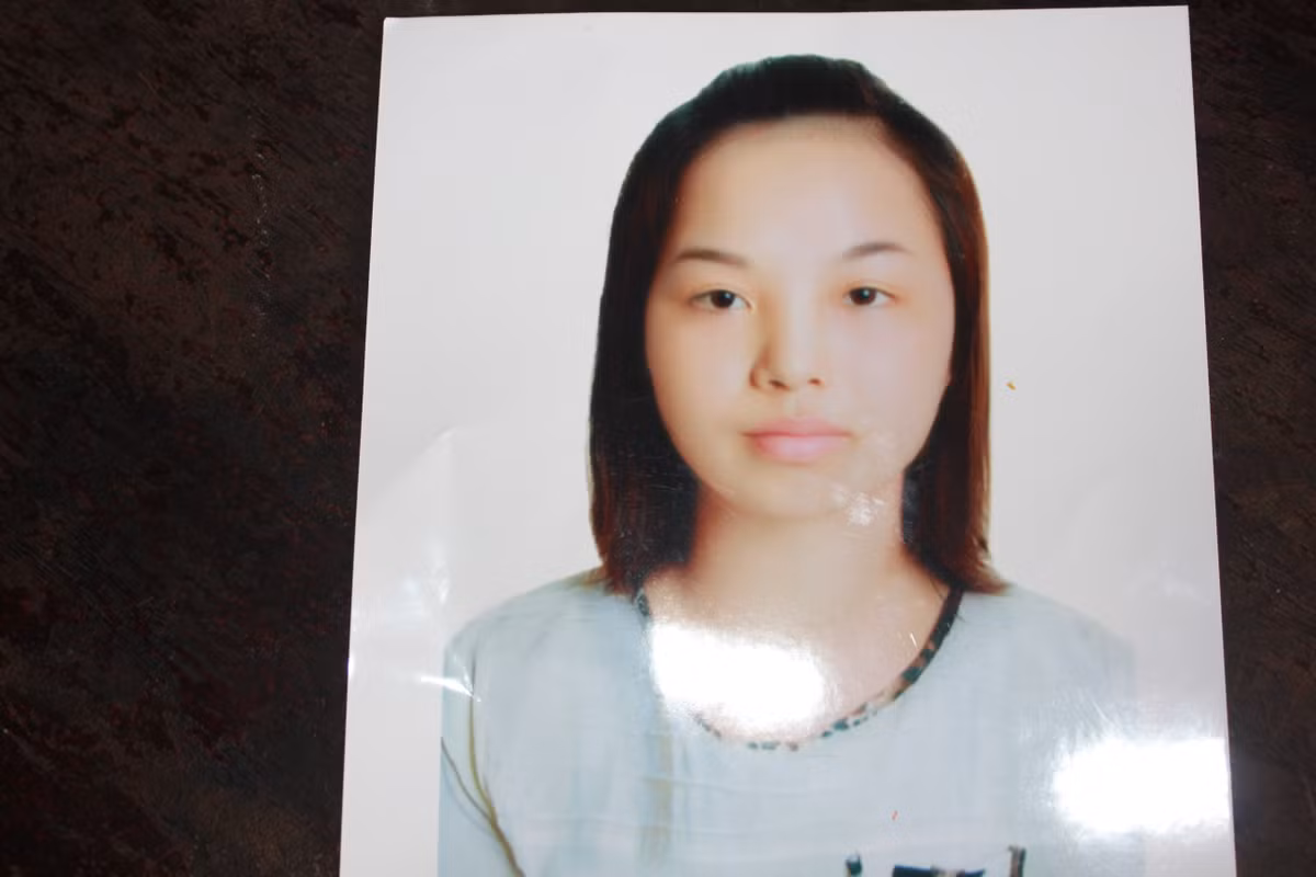 Co dau tre bong dung mat tich khien ca gia dinh hoang mang