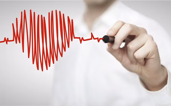 Chuyên gia lý giải, những người thiếu ngủ có nồng độ hormone gây stress và chất gây viêm trong máu cao hơn. Đây là các tác nhân chính gây ra bệnh lý tim mạch.