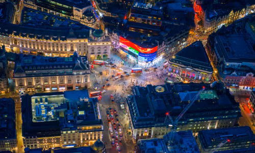 Khu Piccadilly Circus.