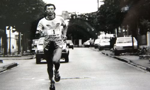 Jacques “Jacky” Boxberger là một vận động viên điền kinh người Pháp từng tham dự Thế vận hội Olympic. Năm 2001, trong kỳ nghỉ cùng gia đình ở Kenya, Jacques đã bị một con voi dẫm đạp đến chết.