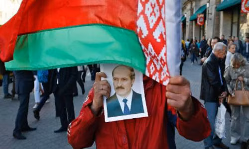 Ông Alexander Lukashenko tái đắc cử Tổng thống Belarus sau khi giành chiến thắng trong cuộc bầu cử ngày 11/10 với 83,49% số phiếu ủng hộ. Đây là nhiệm kỳ thứ năm của ông trong vai trò người đứng đầu Belarus.