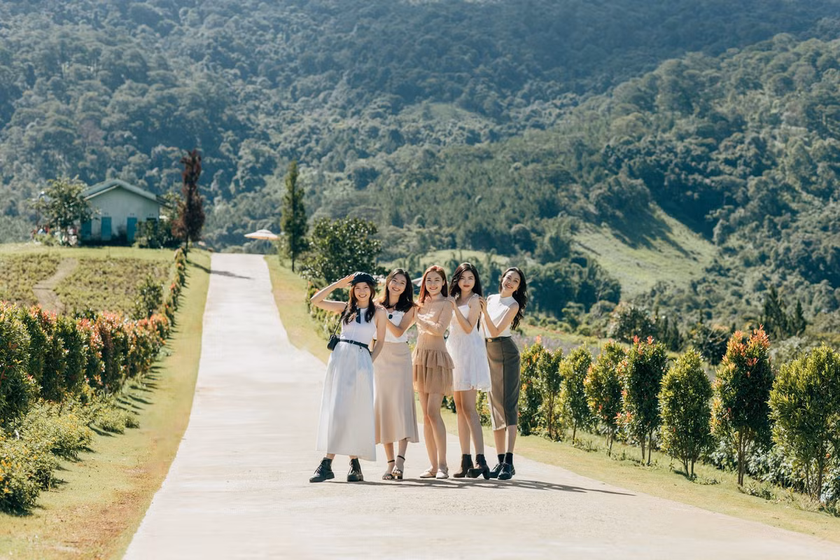 Nu co pho Viet tiet lo 'dac quyen' cua phi cong-Hinh-12