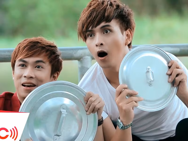 Hồ Việt Trung trở thành hiện tượng mạng nhờ phim ca nhạc "Giải cứu tiểu thư".