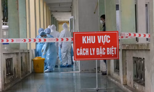 Bé trai 7 tháng tuổi mắc COVID-19, Việt Nam có 1.134 bệnh nhân Be trai 7 thang tuoi mac COVID-19, Viet Nam co 1.134 benh nhan