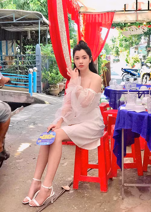 Những lời chê bai từ bạn bè về thân hình là động lực khiến Cẩm Đan giảm đến 10 kg trong một tháng.